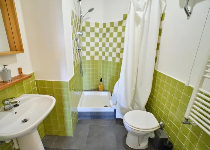 Il Nespolo Di Campopisano